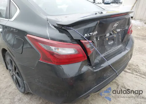 2017 Nissan Altima 2.5 Sr z USA, uszkodzony, nr VIN 1N4AL3AP5HC213258